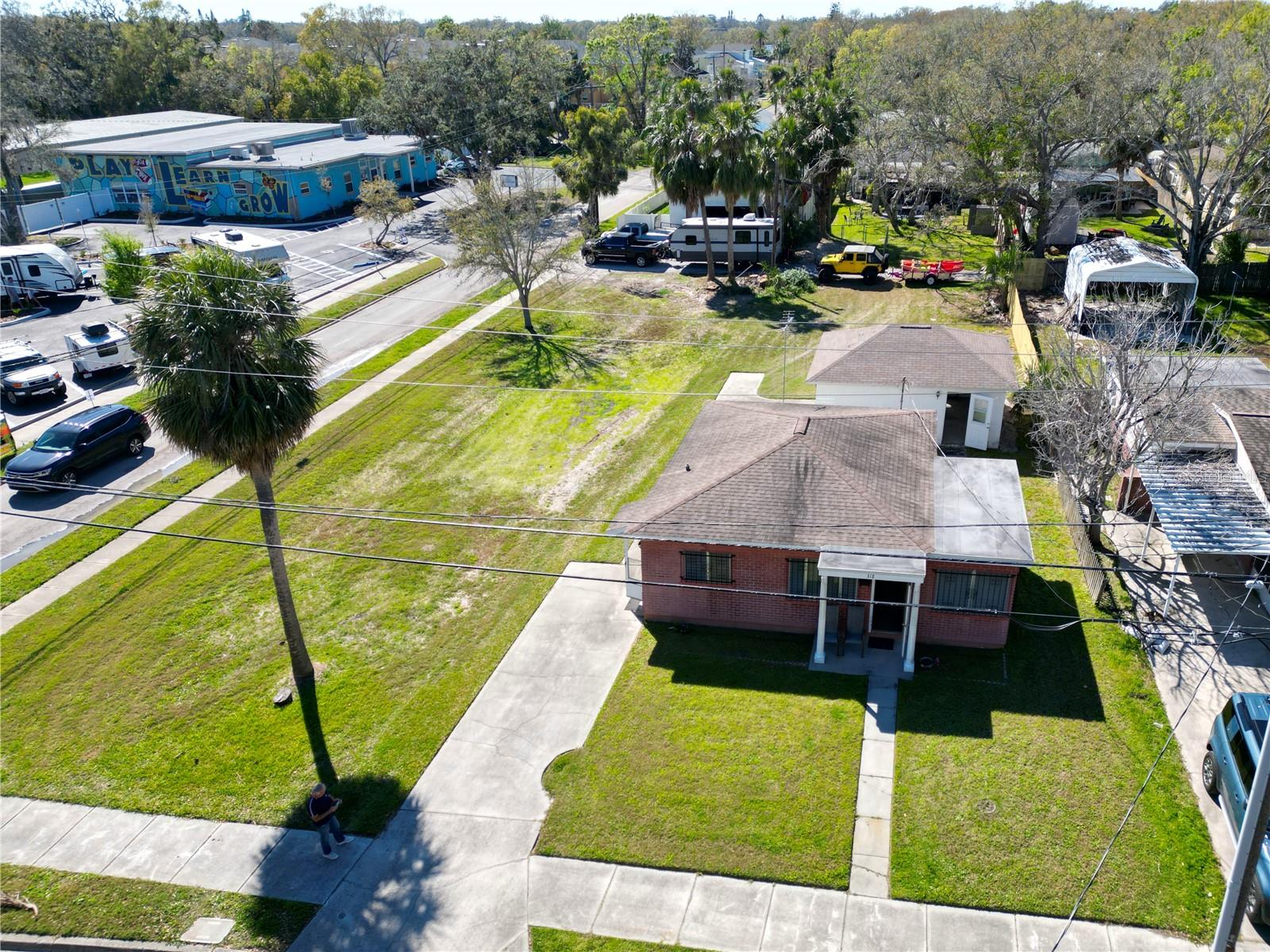318 BANANA ST, TARPON SPRINGS, FL, 34689