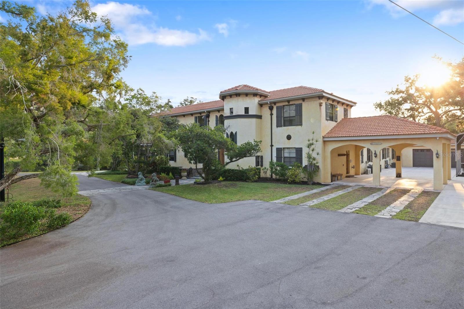 N6138508 Property Photo