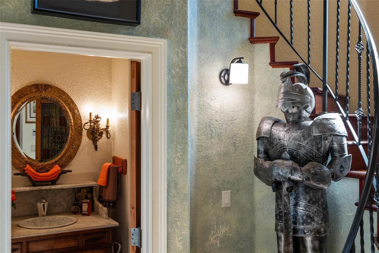 N6138508 Property Photo