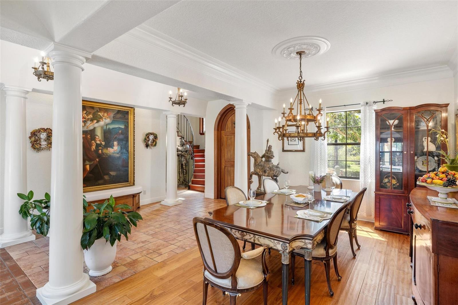 N6138508 Property Photo