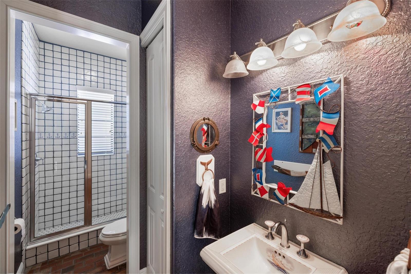 N6138508 Property Photo