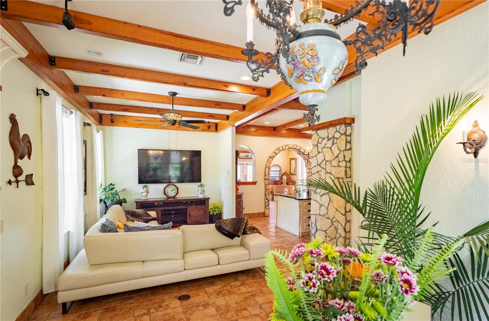 N6138508 Property Photo