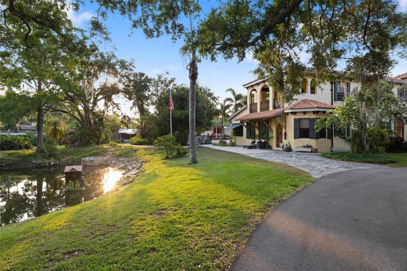 N6138508 Property Photo