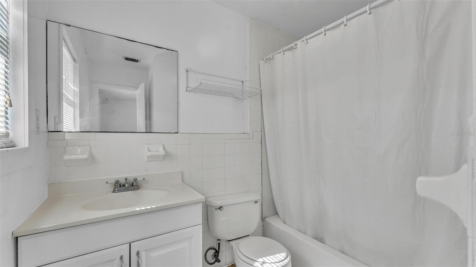 203 CLEARWATER AVE, POLK CITY, FL, 33868