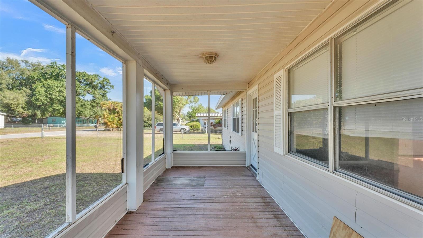 203 CLEARWATER AVE, POLK CITY, FL, 33868