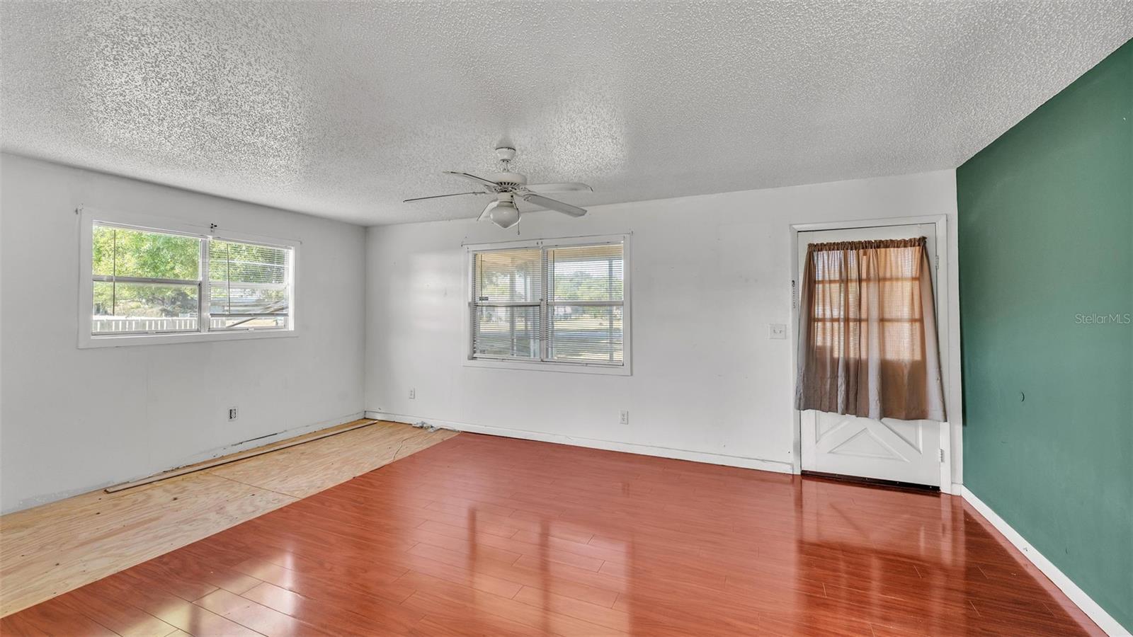 203 CLEARWATER AVE, POLK CITY, FL, 33868