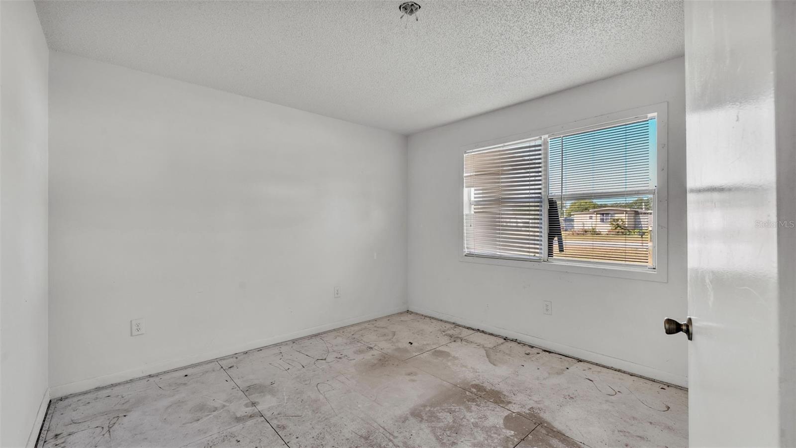 203 CLEARWATER AVE, POLK CITY, FL, 33868