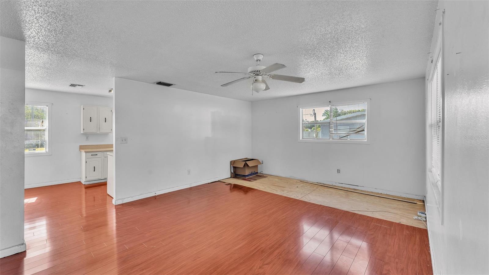 203 CLEARWATER AVE, POLK CITY, FL, 33868