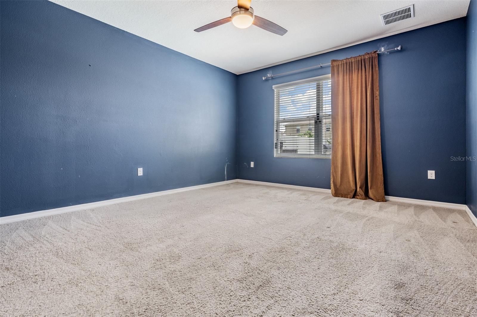 9614 TRONCAIS CIR, THONOTOSASSA, FL, 33592