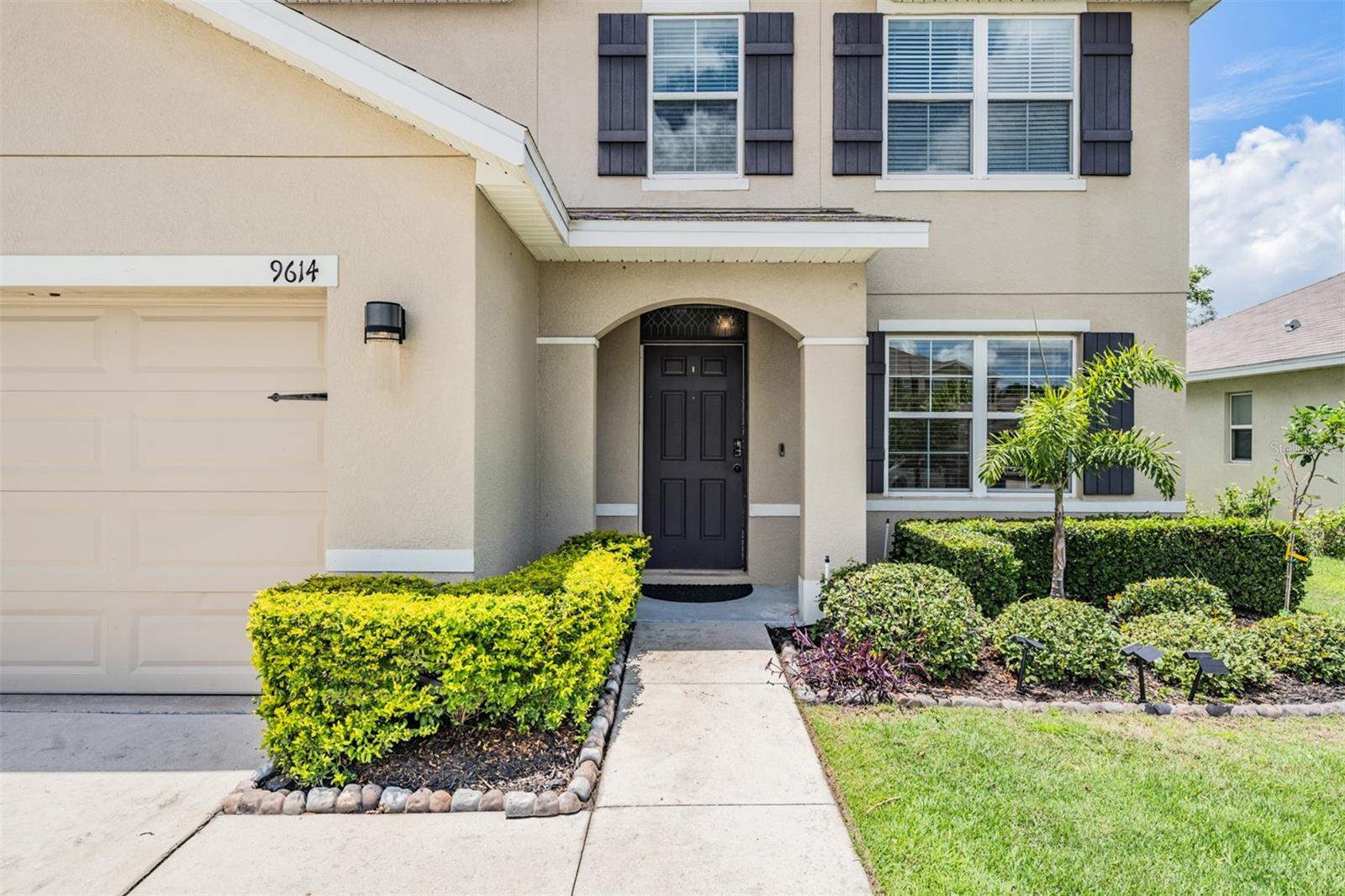 9614 TRONCAIS CIR, THONOTOSASSA, FL, 33592