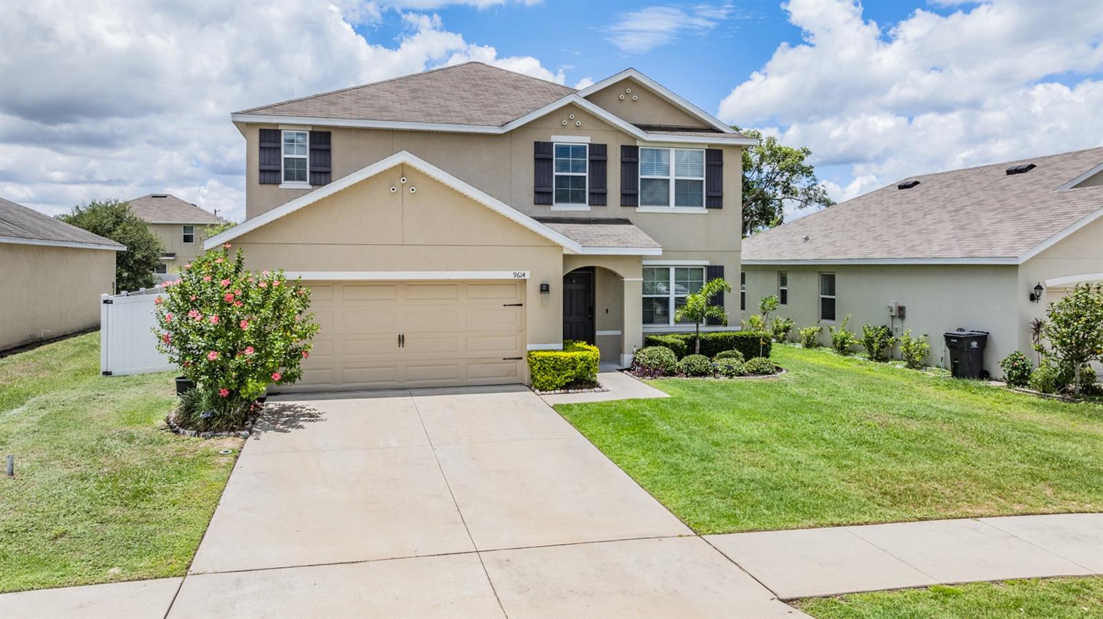 9614 TRONCAIS CIR, THONOTOSASSA, FL, 33592