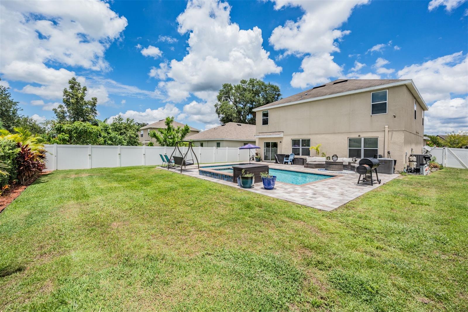 9614 TRONCAIS CIR, THONOTOSASSA, FL, 33592