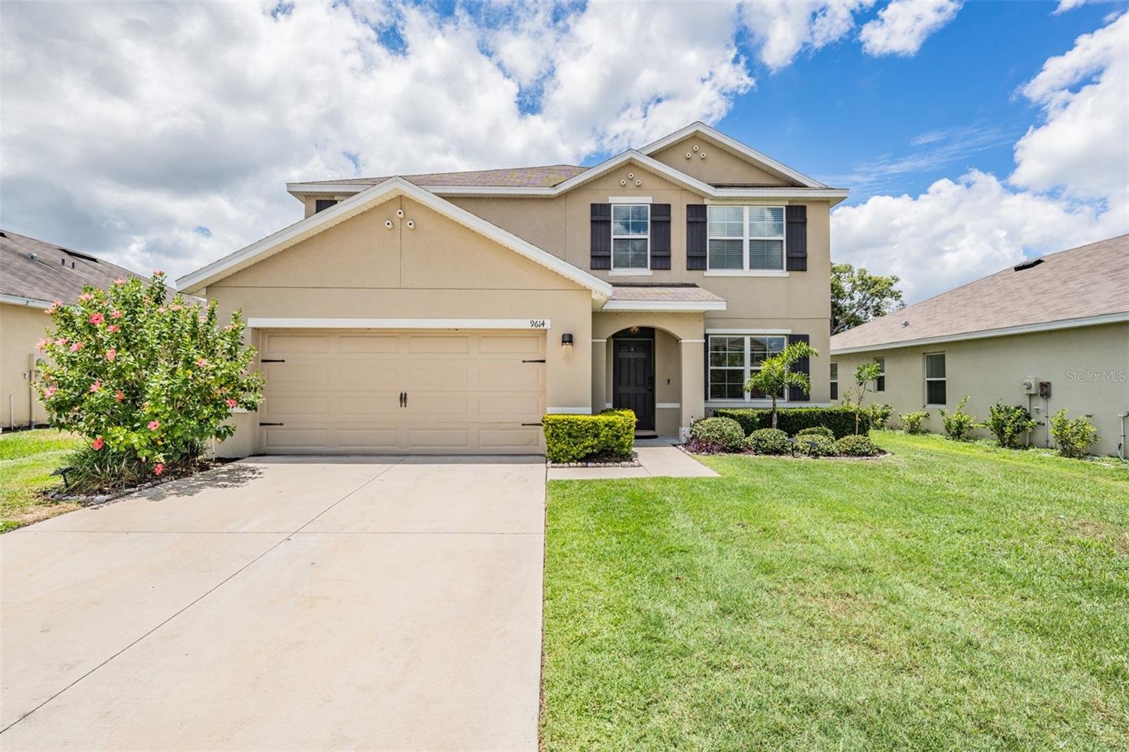 9614 TRONCAIS CIR, THONOTOSASSA, FL, 33592