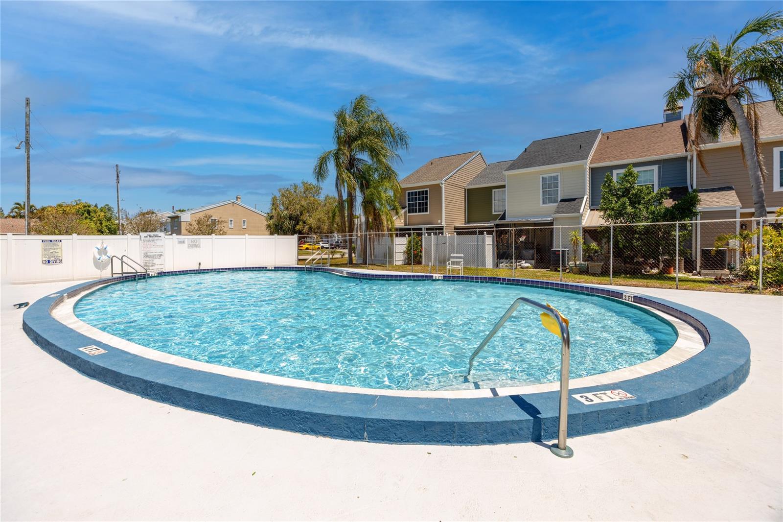 6600 121ST AVE #4, LARGO, FL, 33773