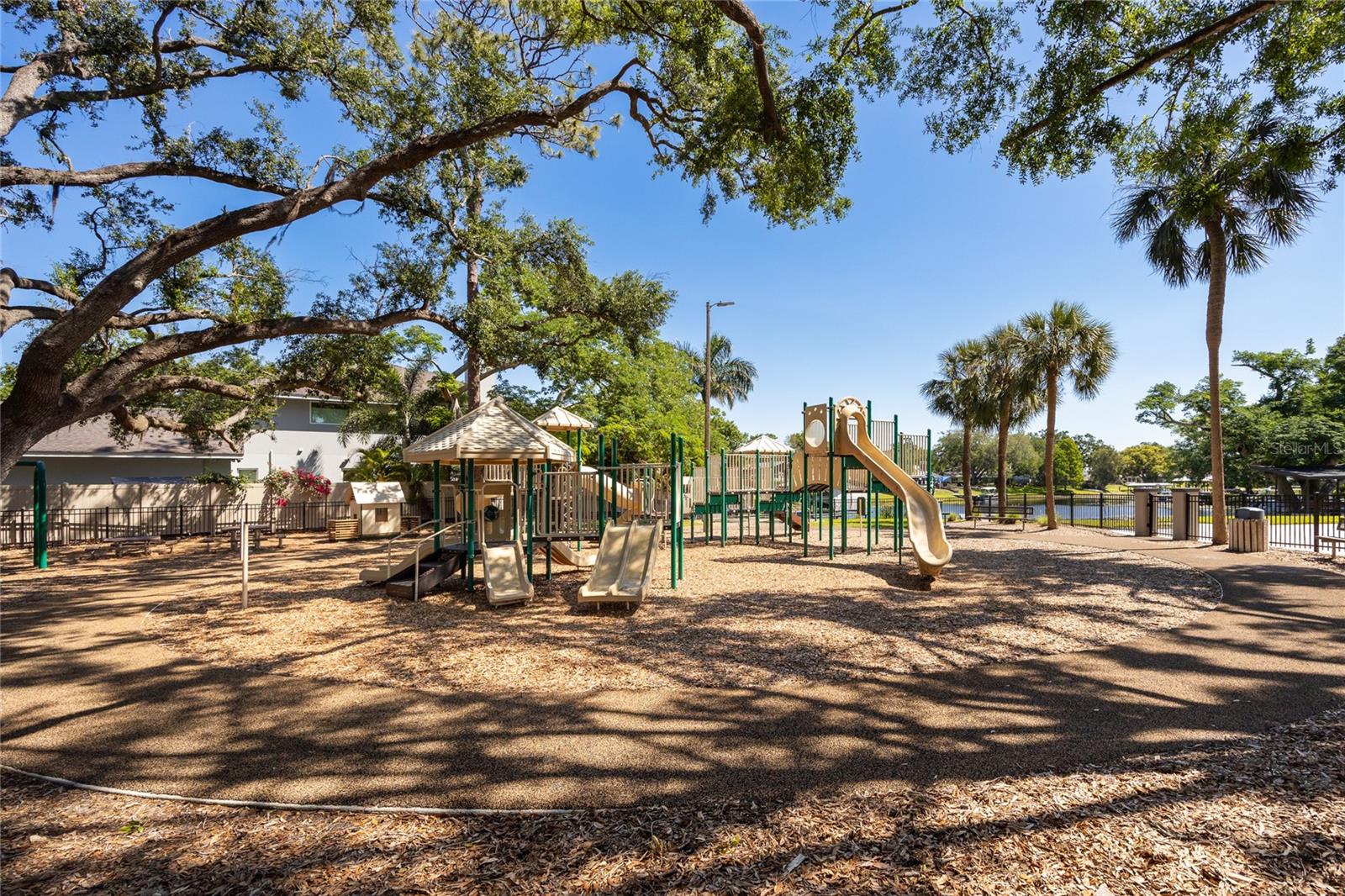 10605 CARROLLBROOK LN, TAMPA, FL, 33618