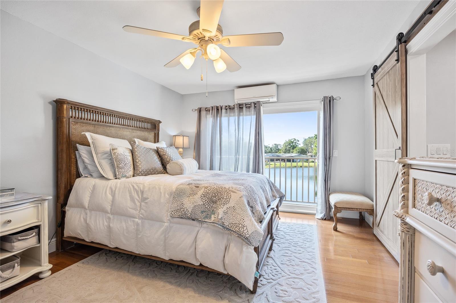 10605 CARROLLBROOK LN, TAMPA, FL, 33618