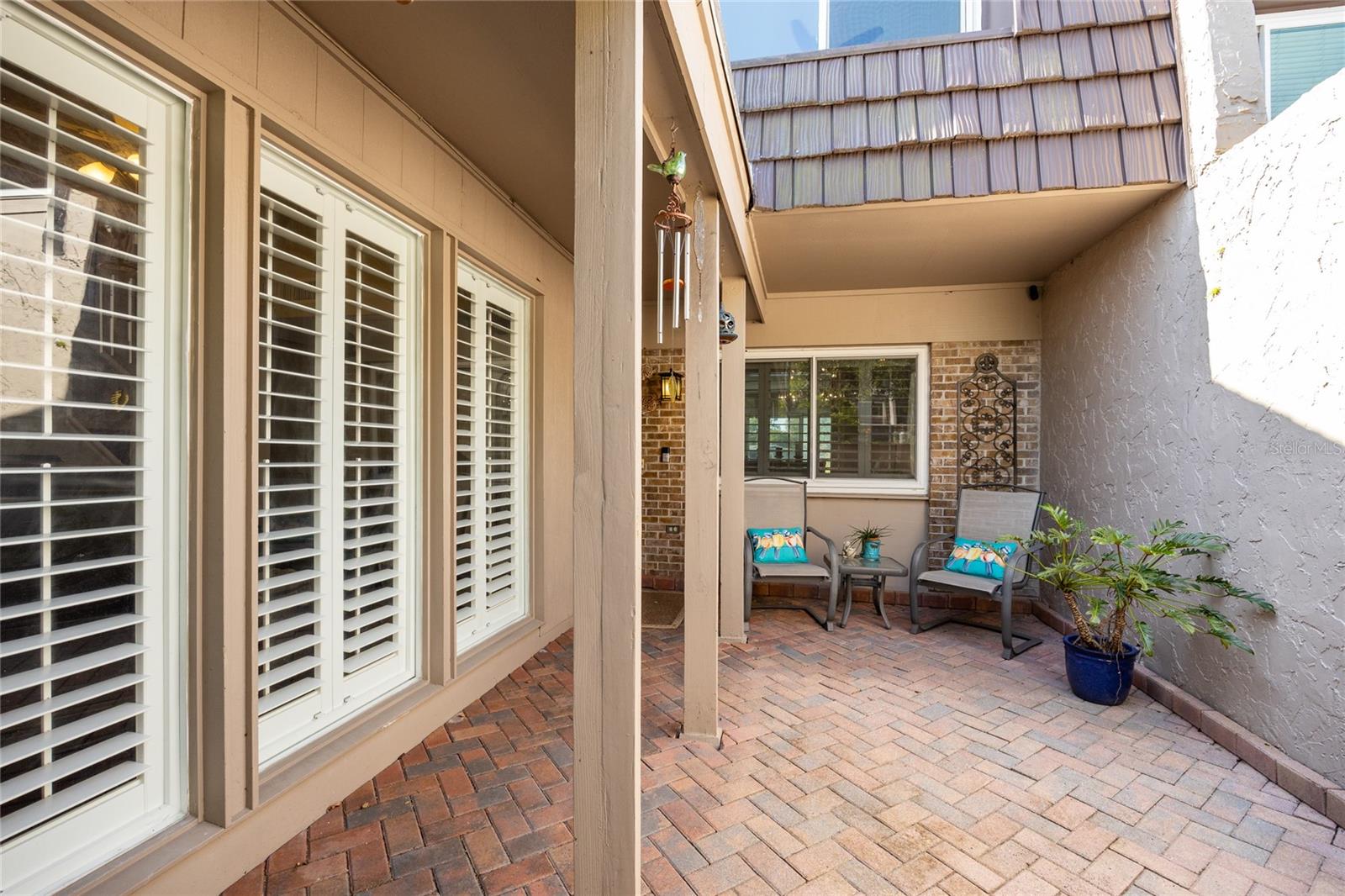 10605 CARROLLBROOK LN, TAMPA, FL, 33618