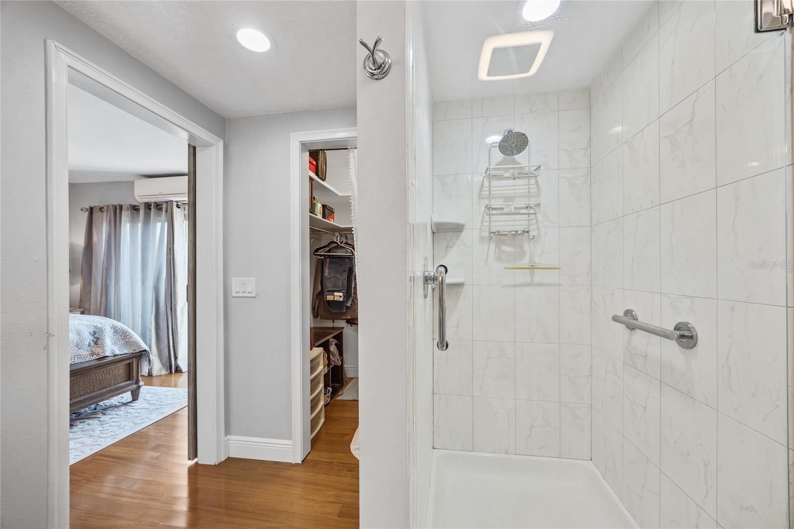 10605 CARROLLBROOK LN, TAMPA, FL, 33618