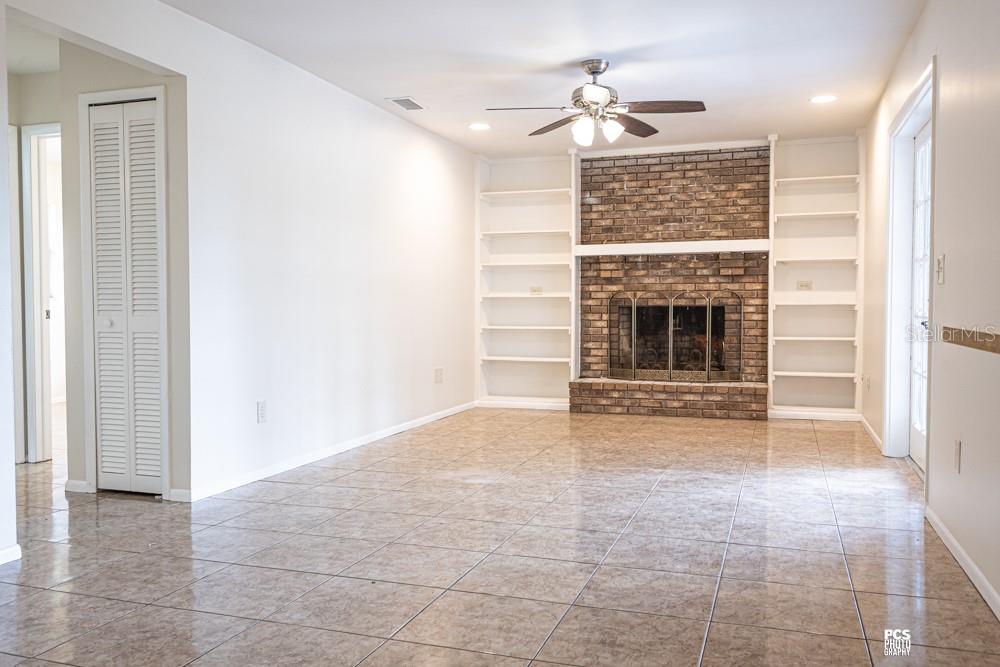 11589 NE 36TH ST, OXFORD, FL, 34484