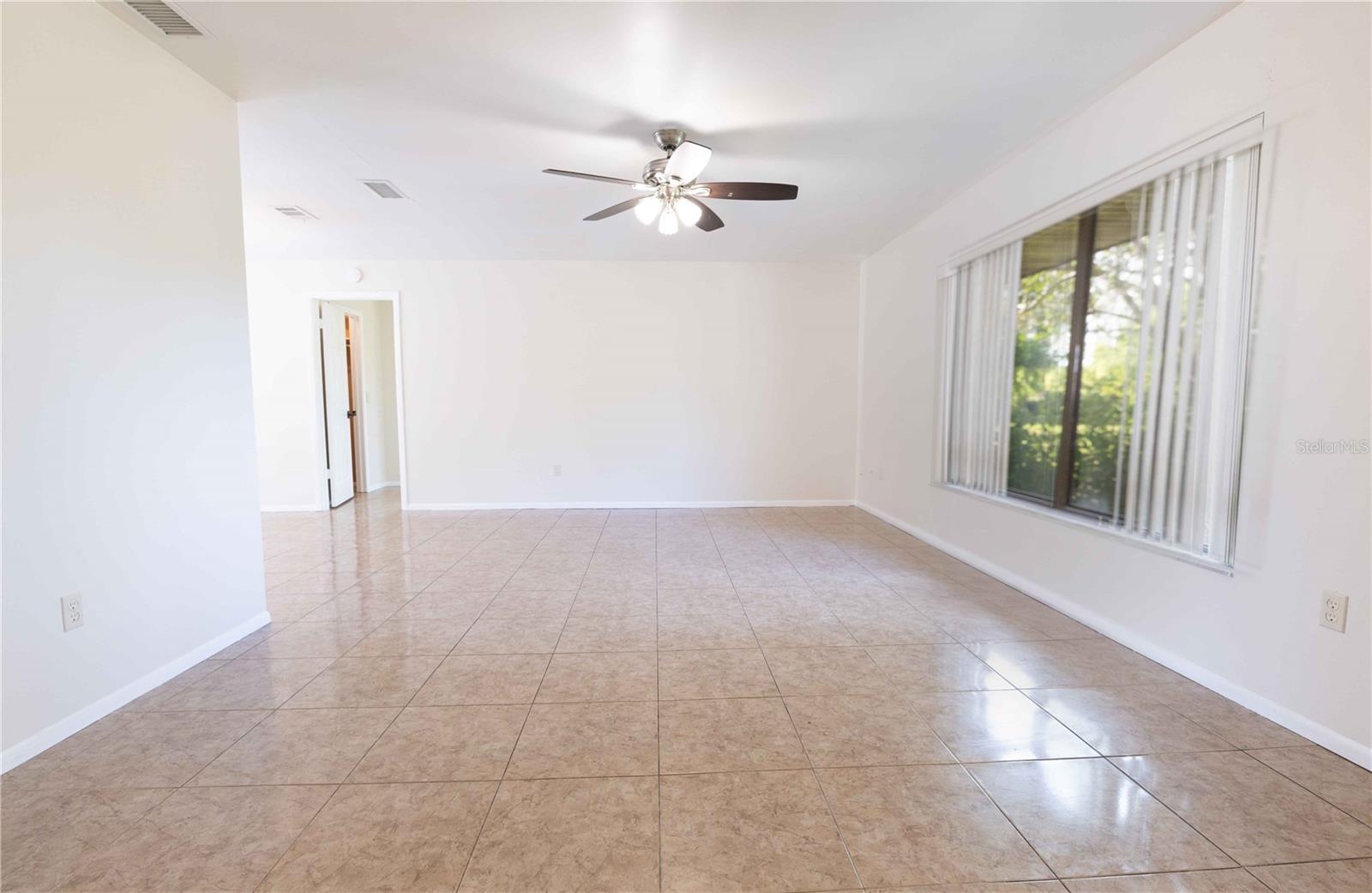 11589 NE 36TH ST, OXFORD, FL, 34484