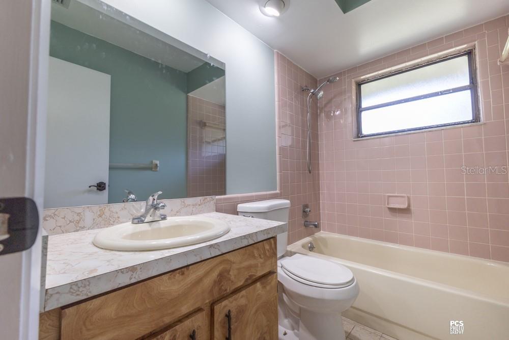 11589 NE 36TH ST, OXFORD, FL, 34484