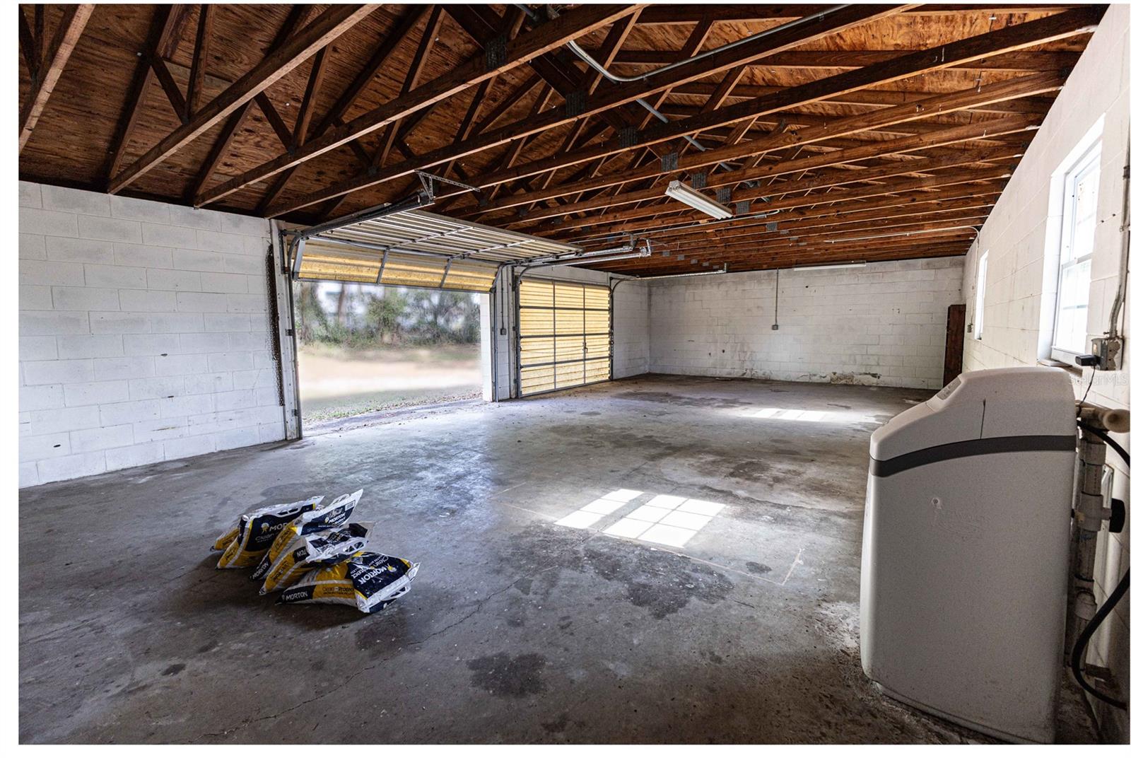 11589 NE 36TH ST, OXFORD, FL, 34484