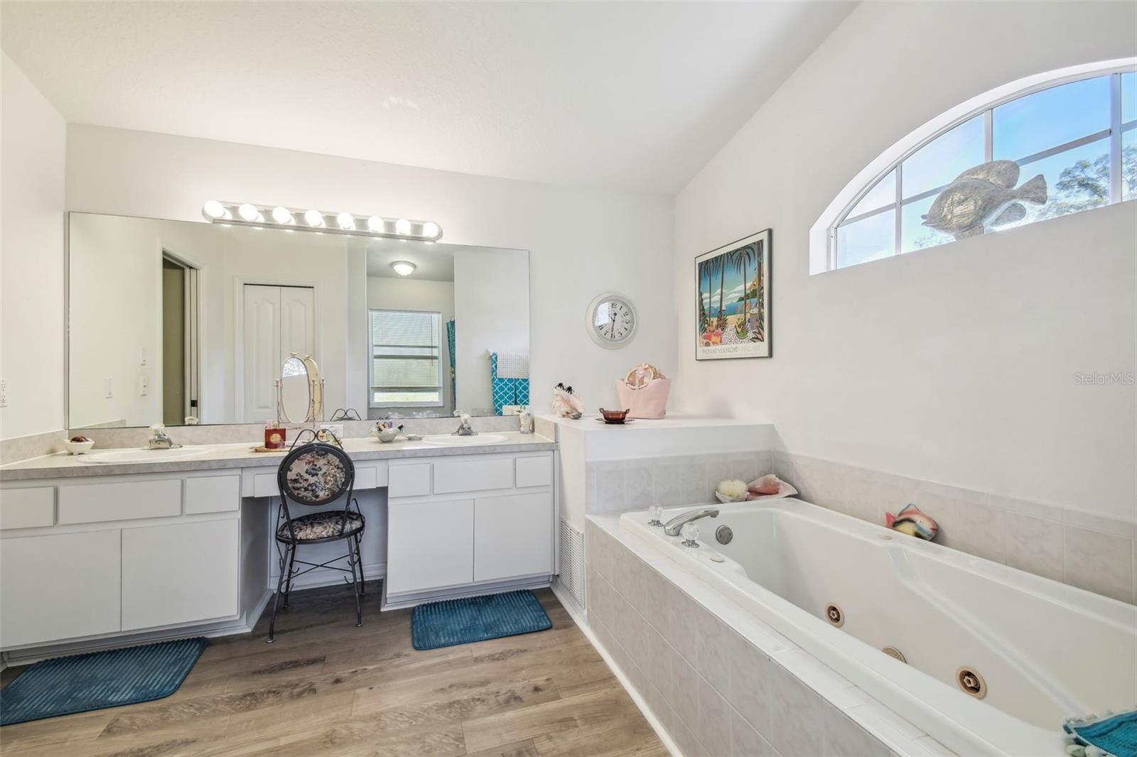 18013 OAK WAY DR, HUDSON, FL, 34667