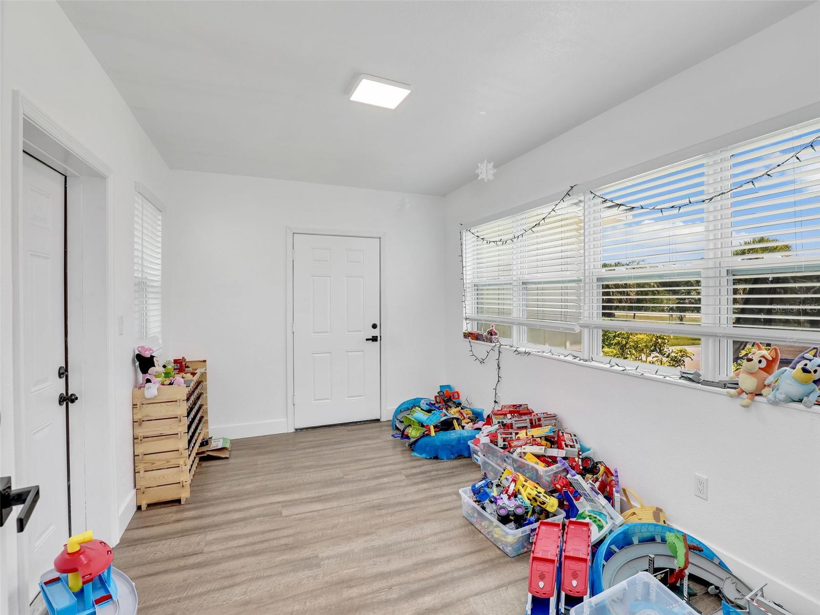 29 37TH AVE NE, NAPLES, FL, 34120