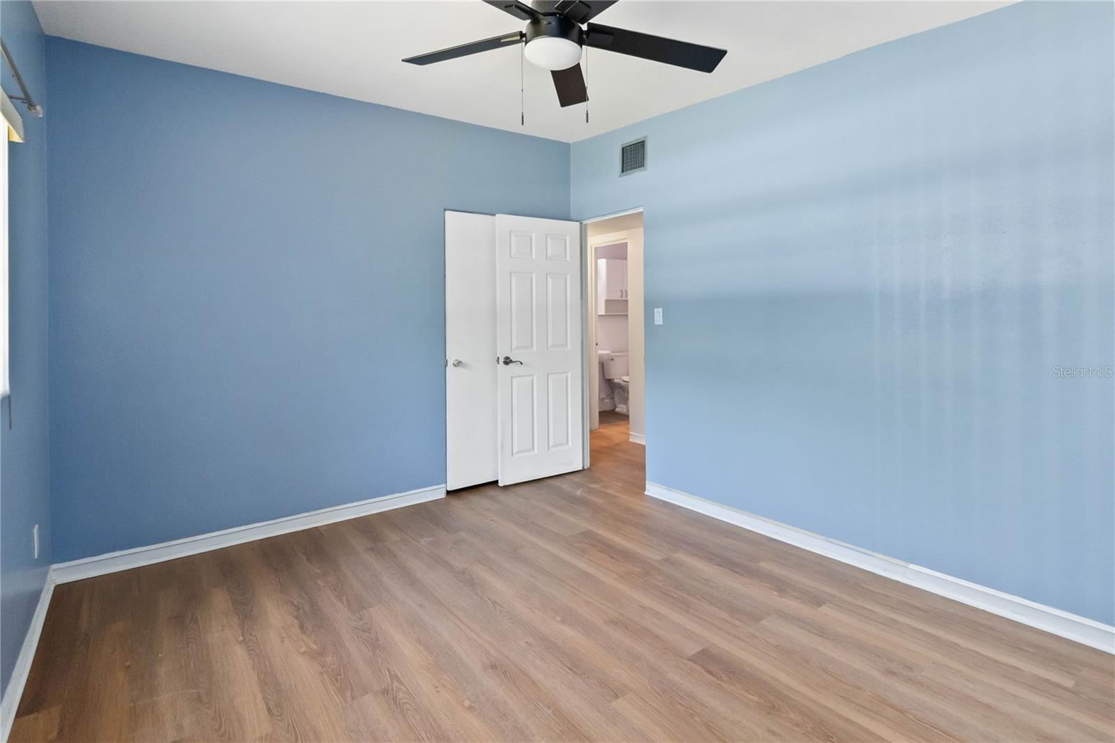 3503 S CRYSTAL LAKE DR, ORLANDO, FL, 32806