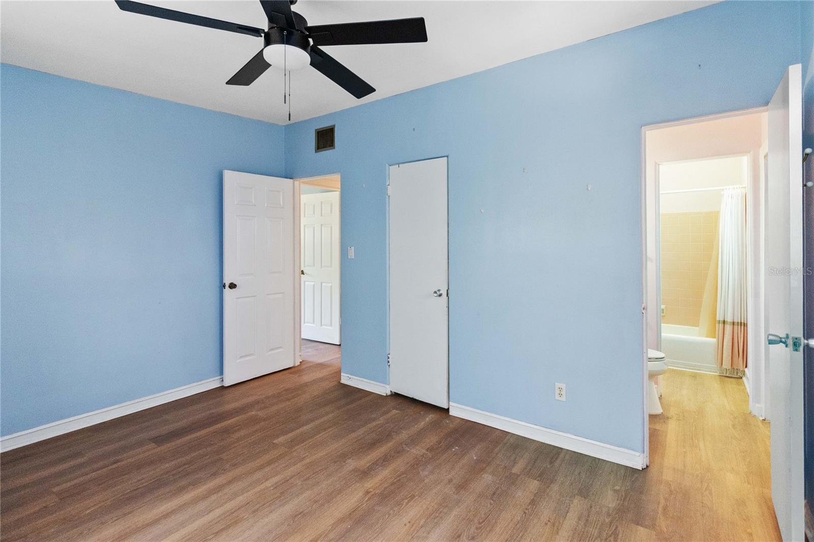 3503 S CRYSTAL LAKE DR, ORLANDO, FL, 32806