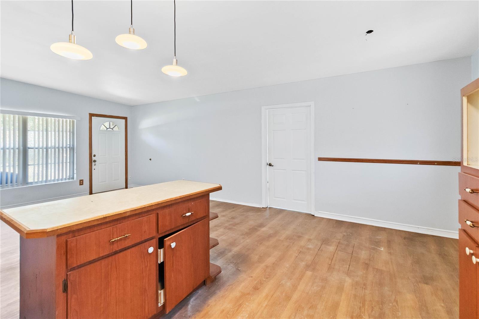 3503 S CRYSTAL LAKE DR, ORLANDO, FL, 32806