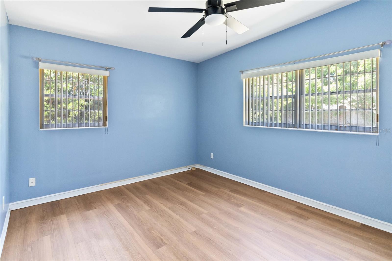 3503 S CRYSTAL LAKE DR, ORLANDO, FL, 32806