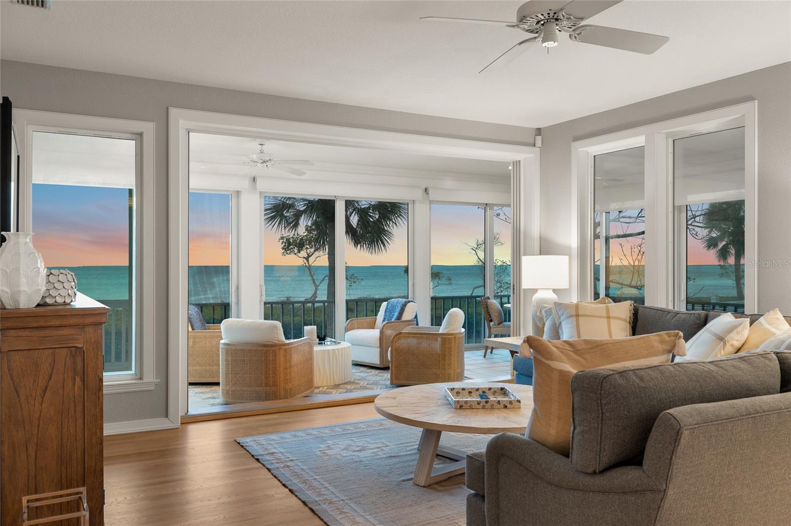 TB8375836 Property Photo