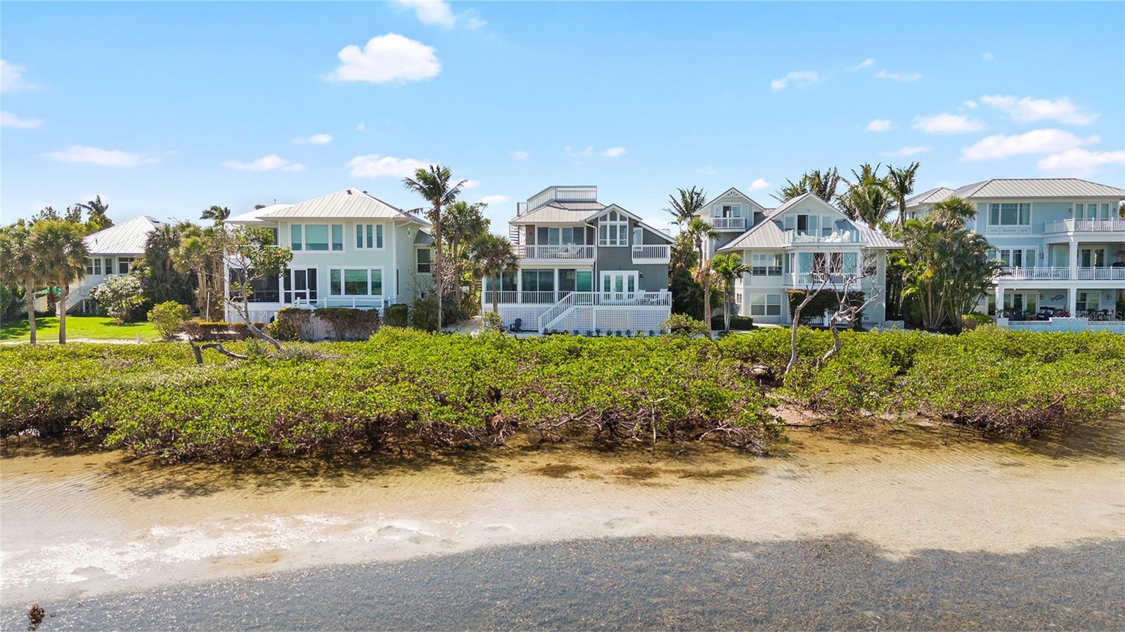 TB8375836 Property Photo