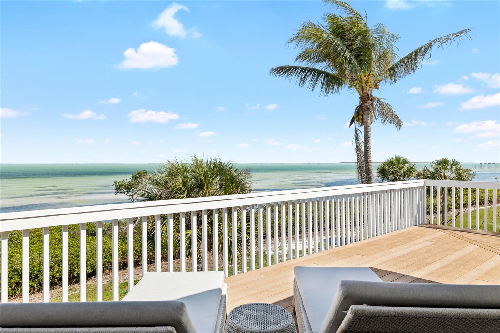 TB8375836 Property Photo