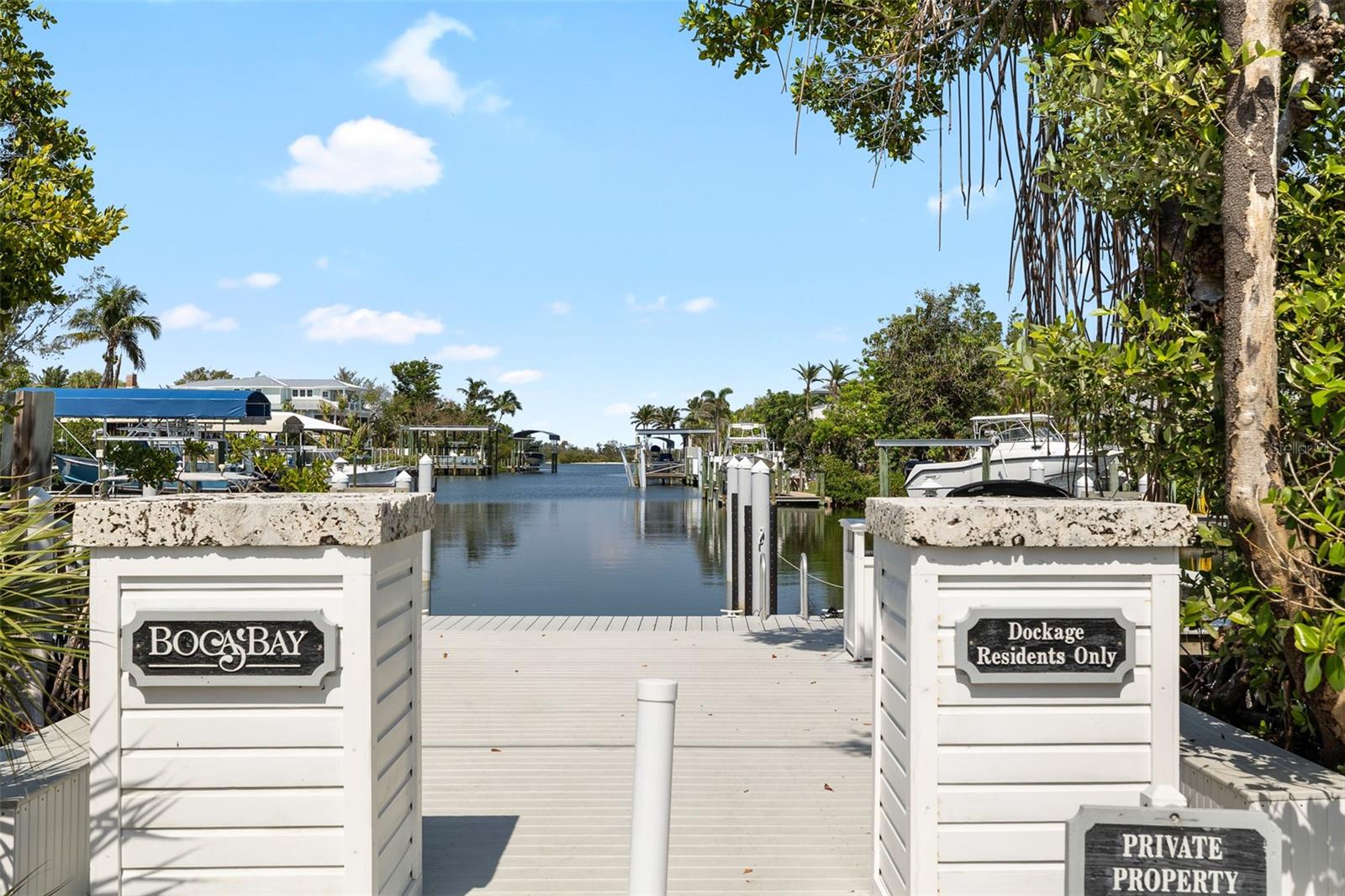 TB8375836 Property Photo