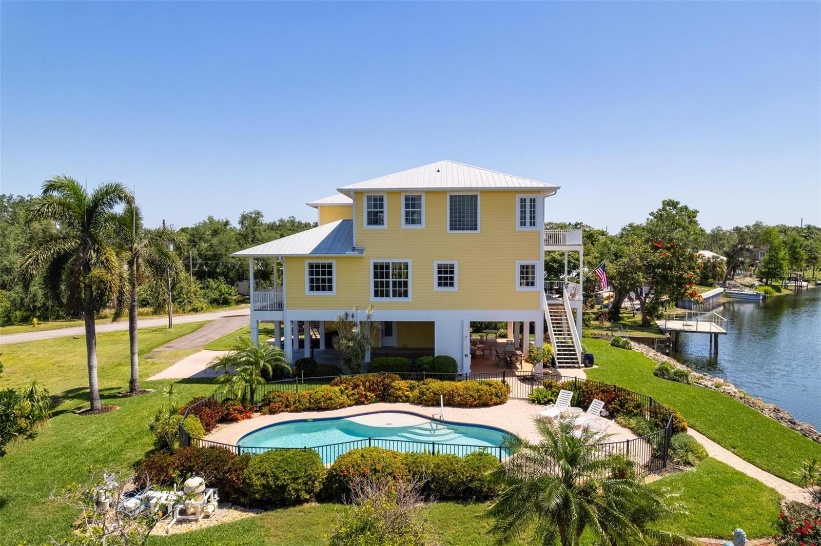 6802 68TH AVE E, BRADENTON, FL, 34203