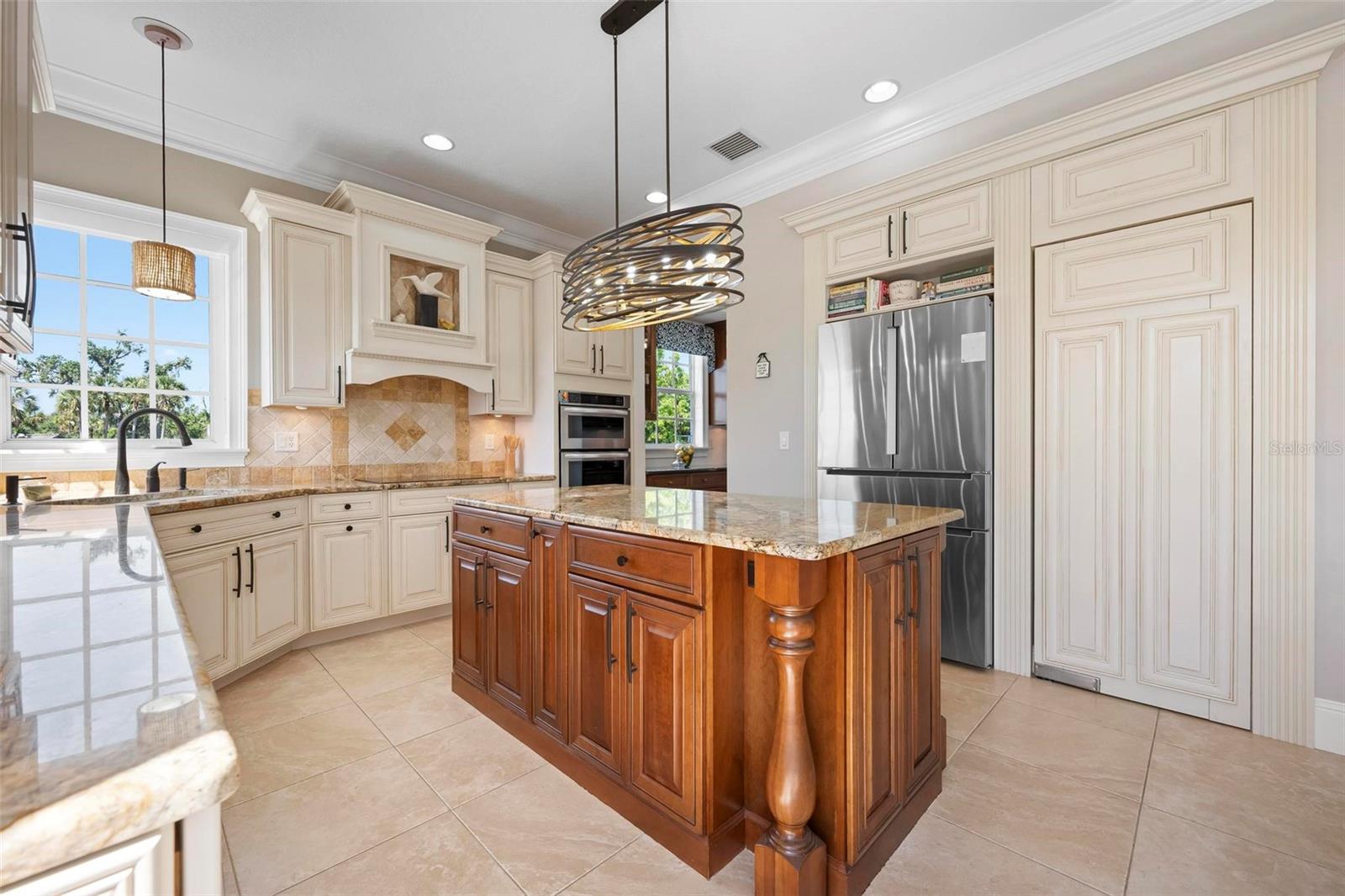 6802 68TH AVE E, BRADENTON, FL, 34203