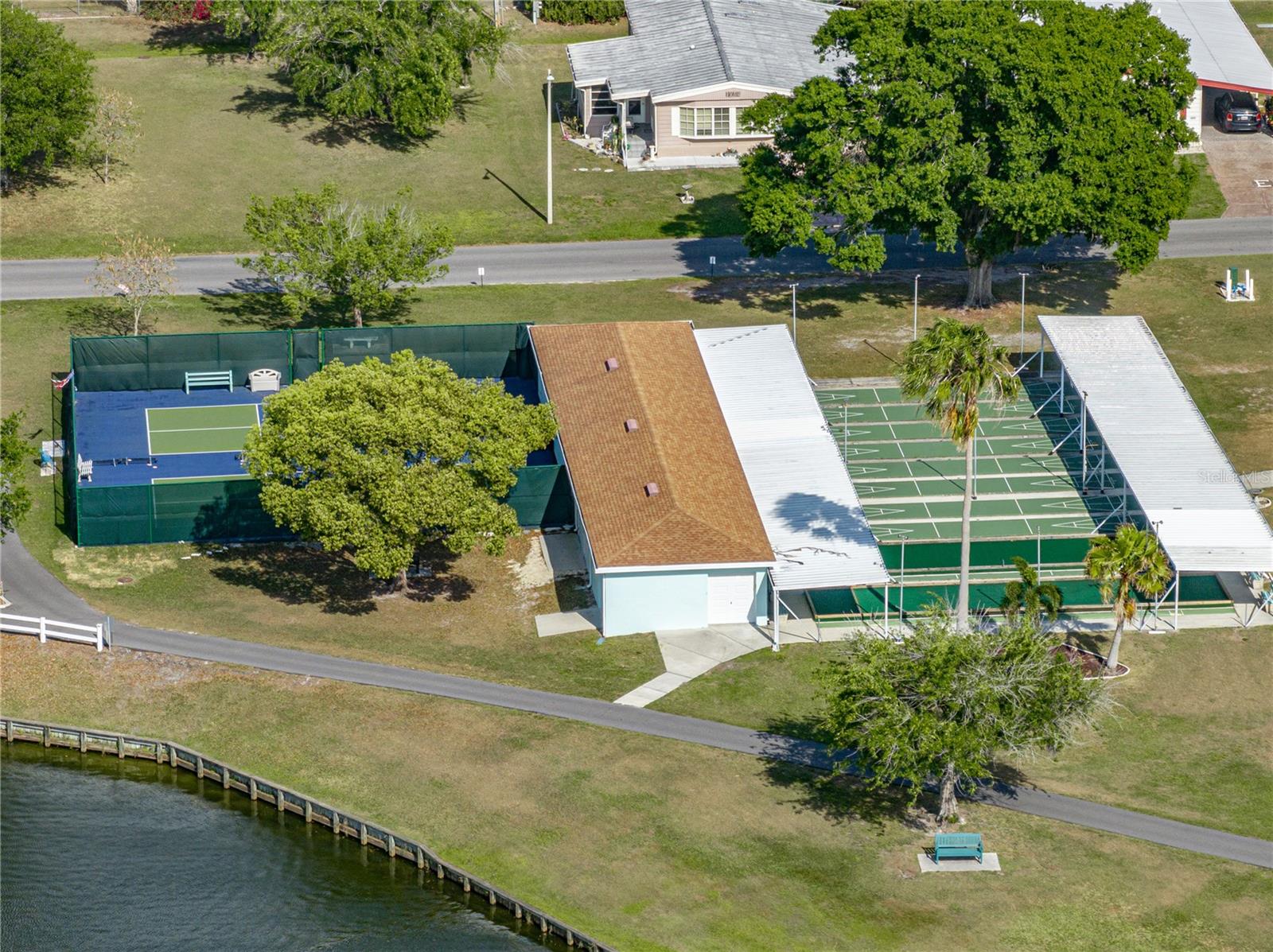 1823 SHERWOOD HILL DR, LAKELAND, FL, 33810