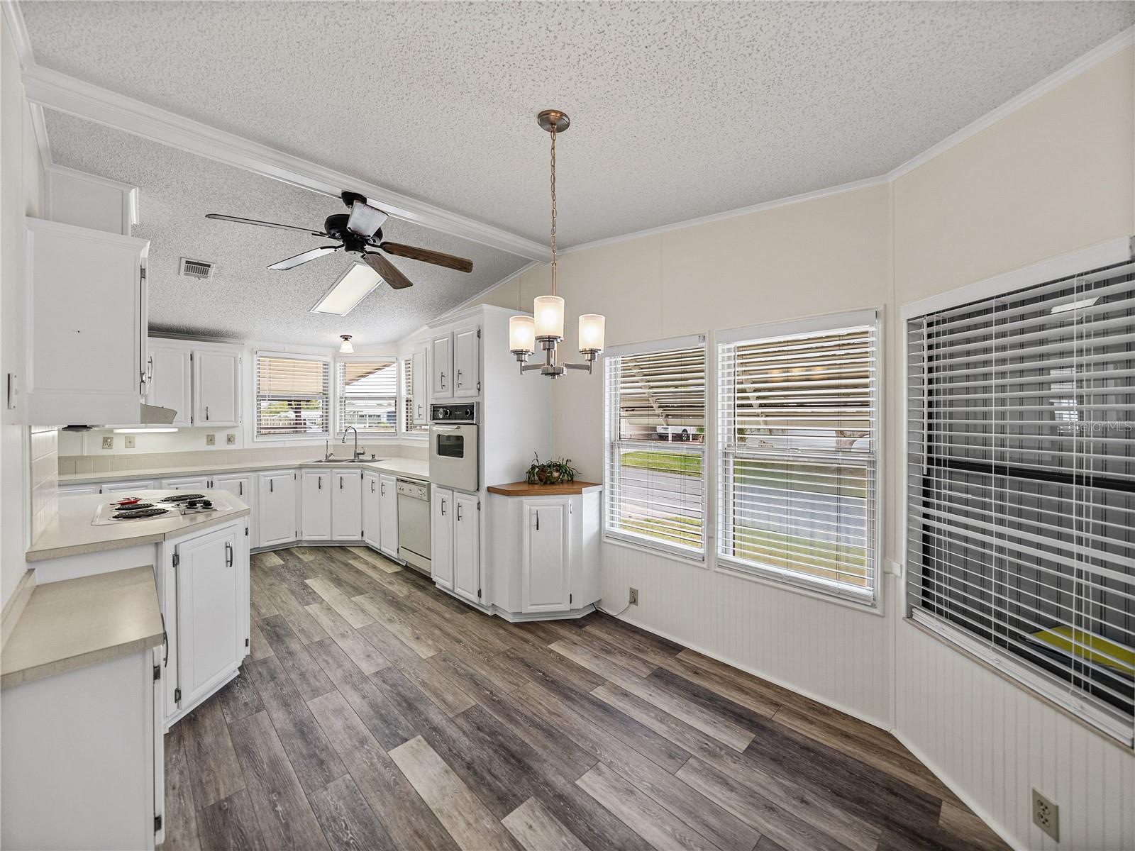 1823 SHERWOOD HILL DR, LAKELAND, FL, 33810