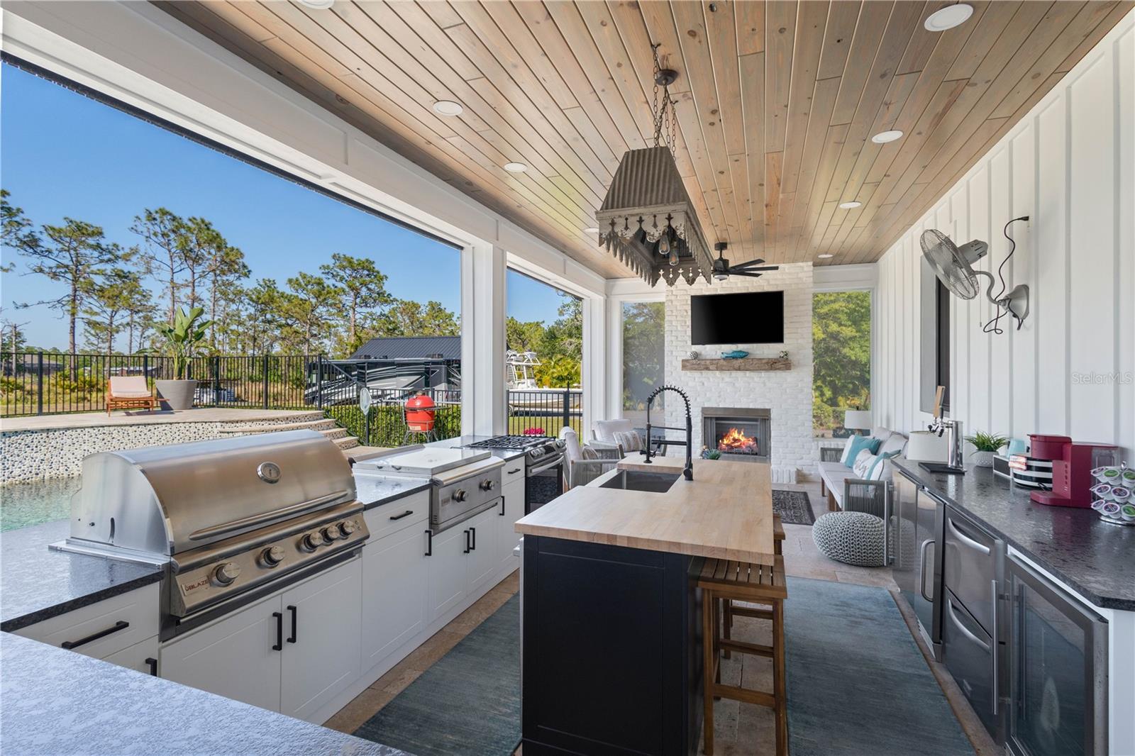 25305 83RD AVE E, MYAKKA CITY, FL, 34251