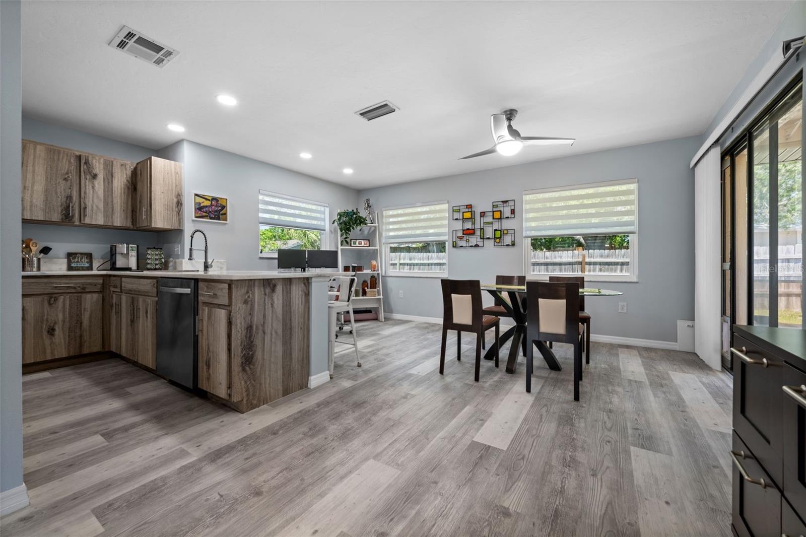 3355 ROSLYN RD, VENICE, FL, 34293