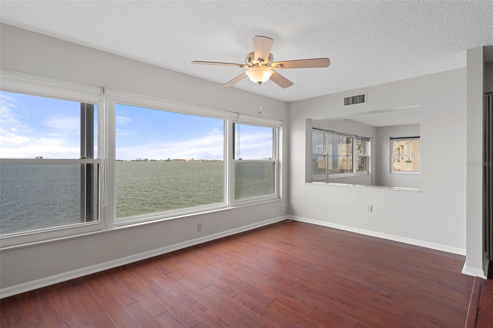 5980 SHORE BLVD S #312, GULFPORT, FL, 33707