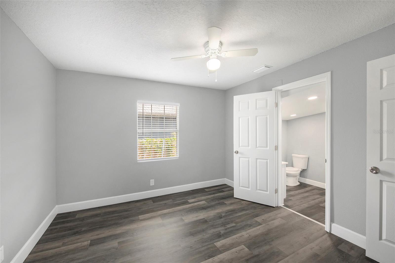 8624 N SEMMES ST, TAMPA, FL, 33604