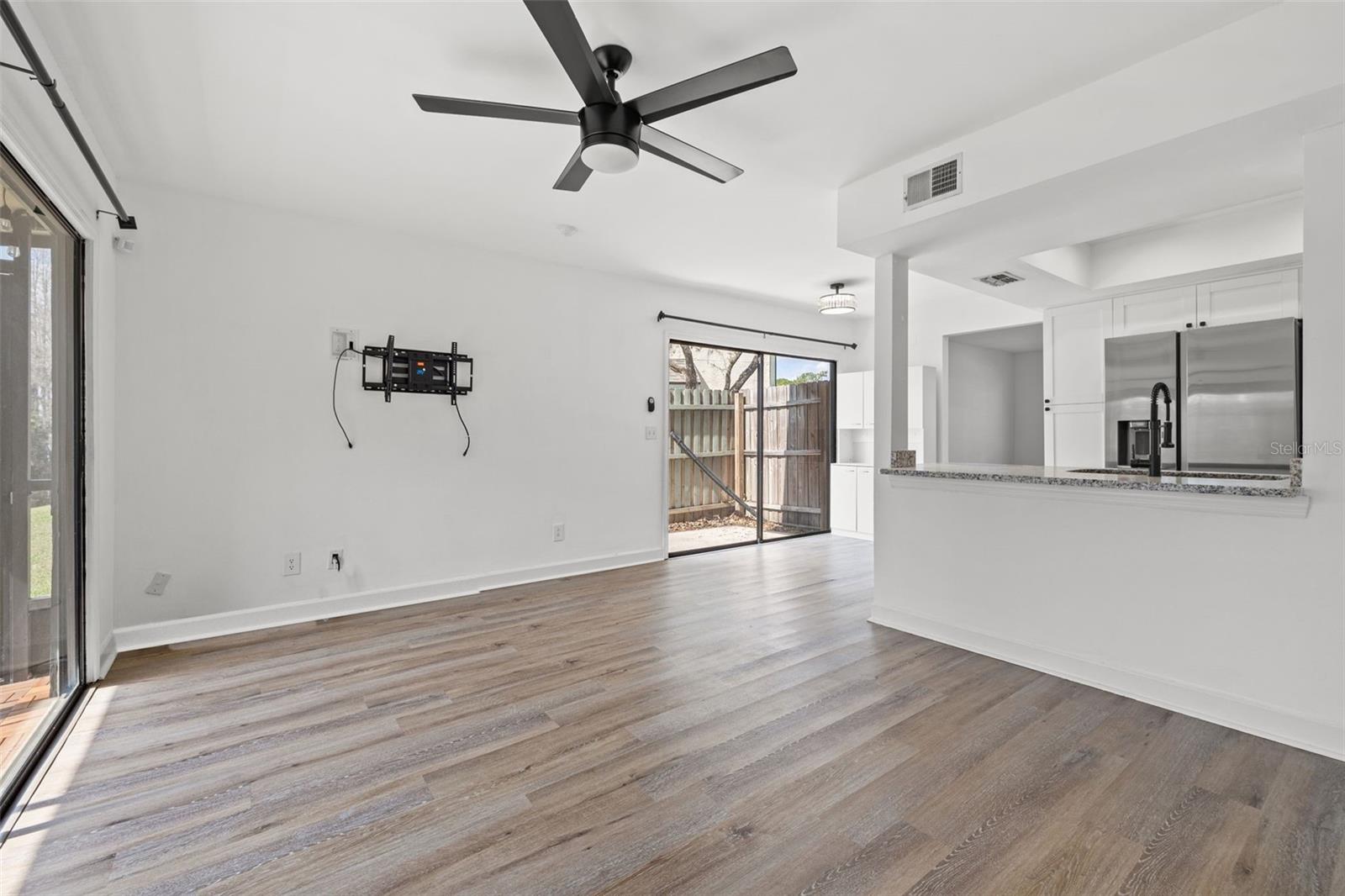 16512 BRIGADOON DR, TAMPA, FL, 33618