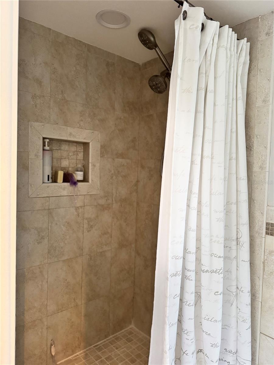 215 NINA WAY, OLDSMAR, FL, 34677