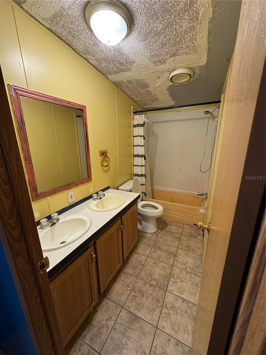 28492 SENTINEL ST, NOBLETON, FL, 34661