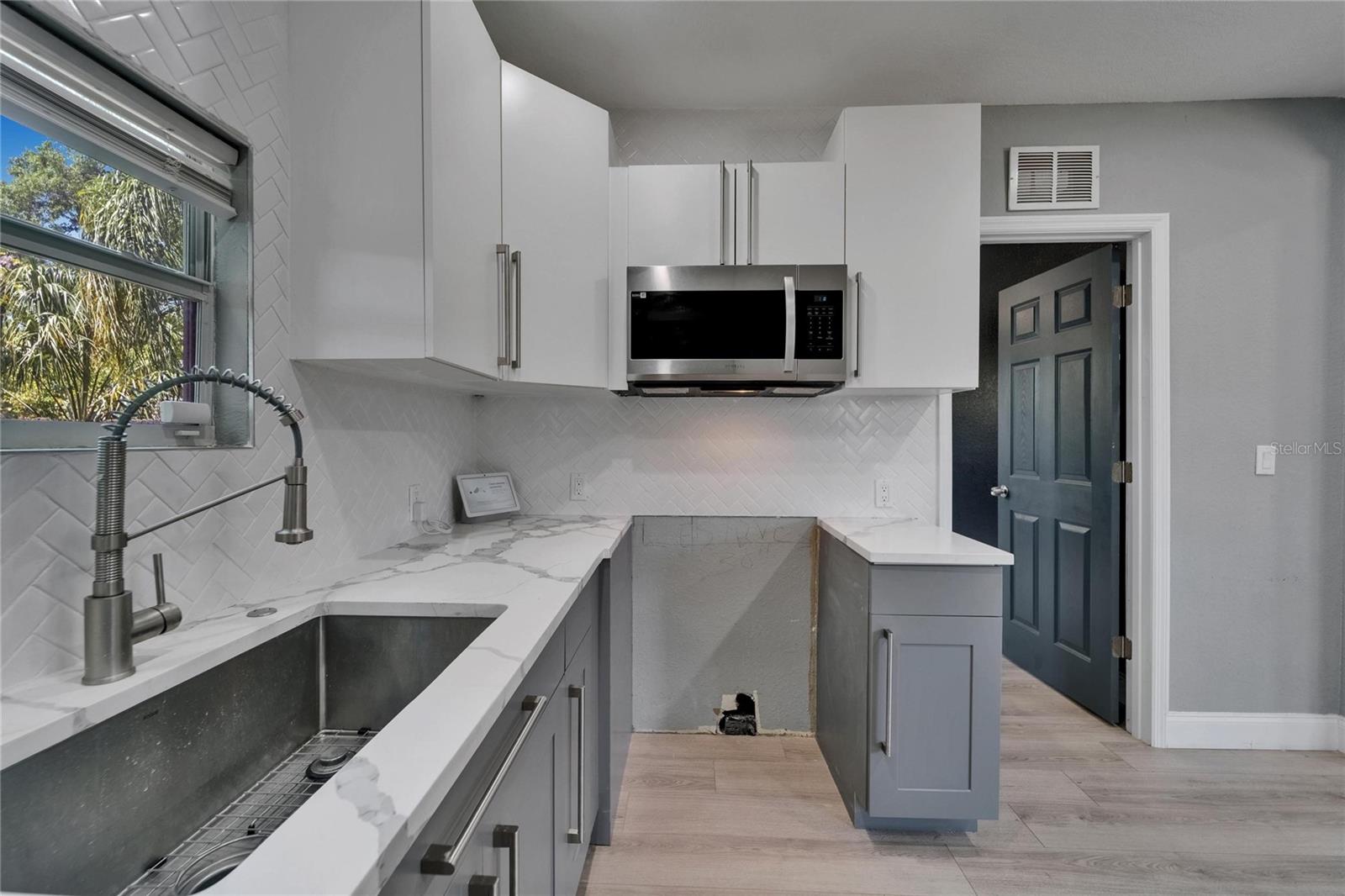 7102 N TALIAFERRO AVE, TAMPA, FL, 33604