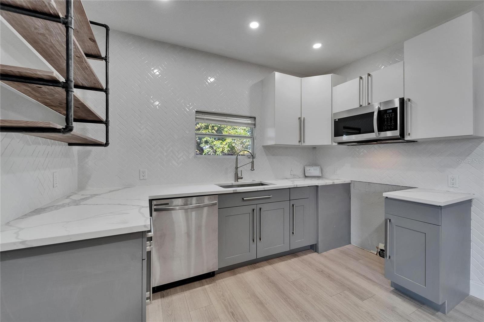 7102 N TALIAFERRO AVE, TAMPA, FL, 33604