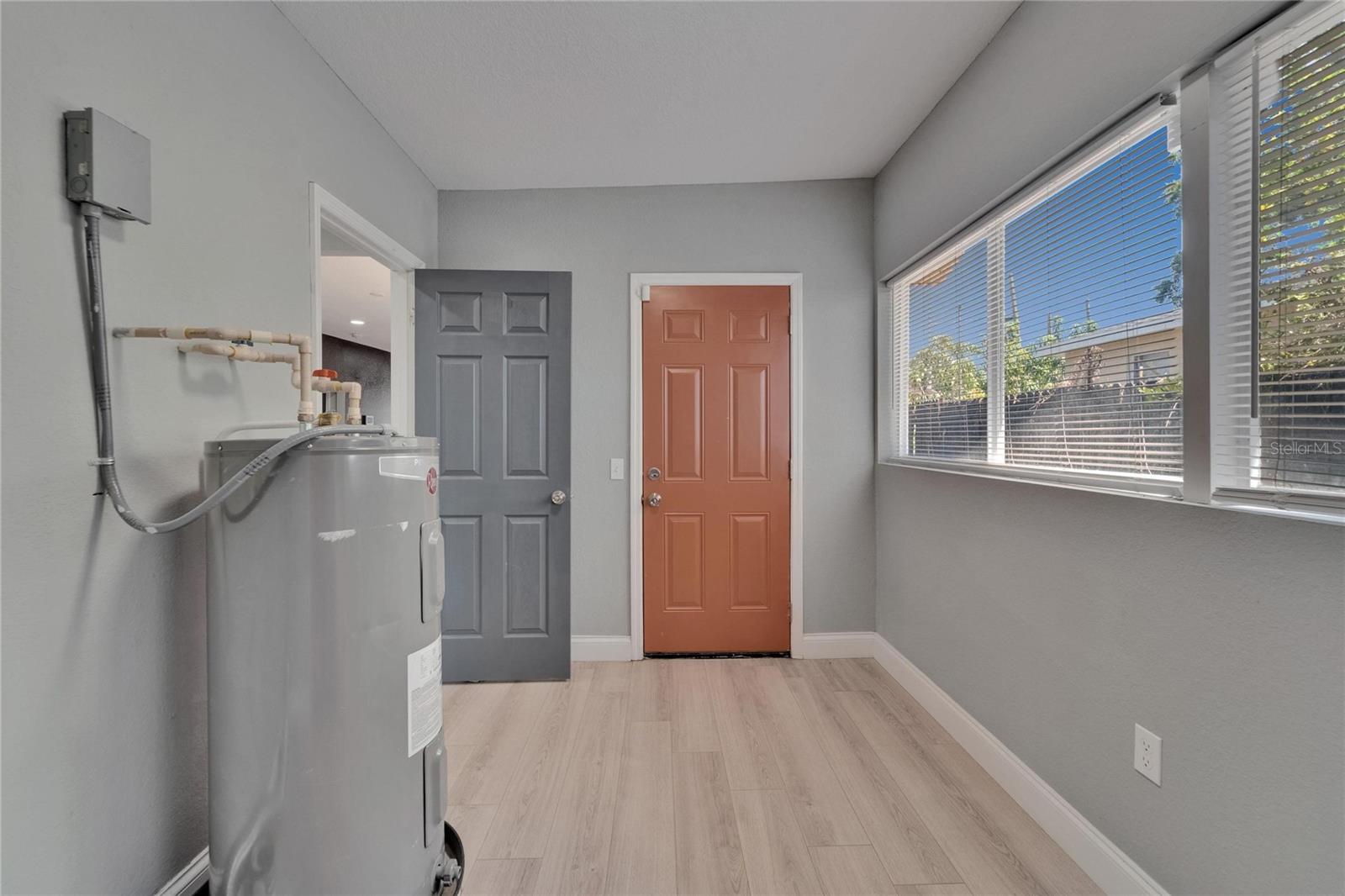 7102 N TALIAFERRO AVE, TAMPA, FL, 33604